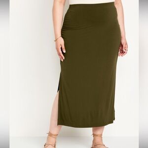 NWT- Old Navy- 4X Ruched Maxi Skirt